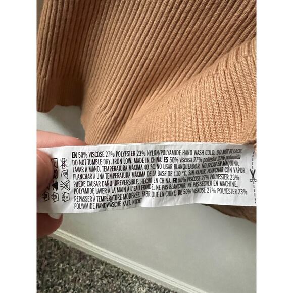 English Factory off the shoulder sweater women's size medium - Picture 7 of 7